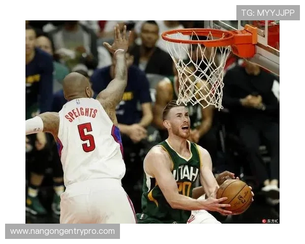NBA爵士激战全场比分追踪揭示关键球员表现与赛况走势
